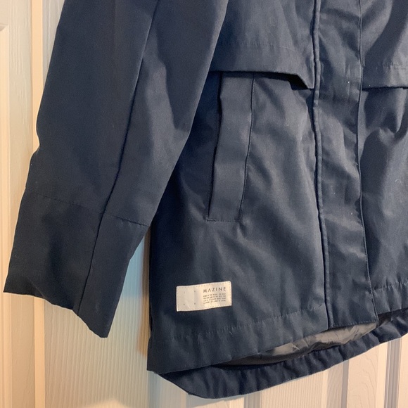 Brand new Mazine navy light jacket with hood! - Picture 8 of 11